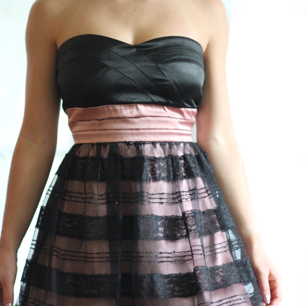 strapless dress